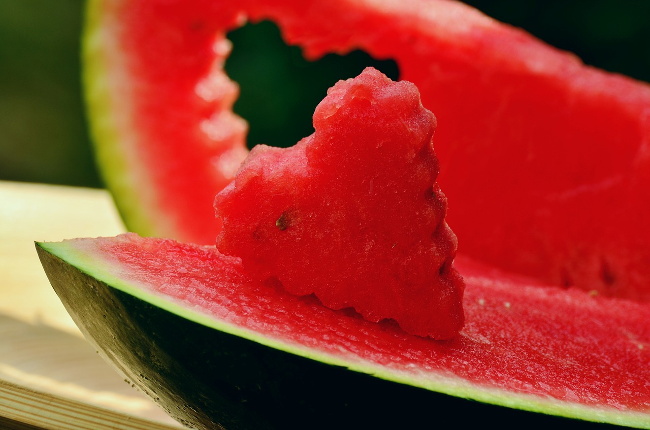 Vodový melón je nabitý antioxidantmi, ktoré pomáhajú chrániť pokožku pred nepriaznivými vplyvmi slnečného a ultrafialového žiarenia. 